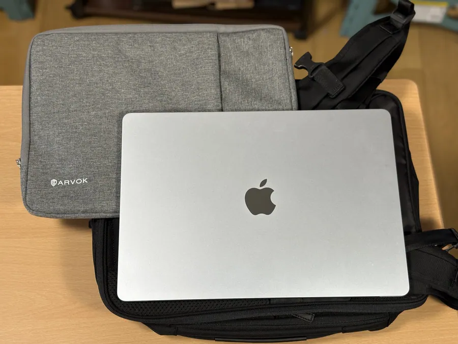 PCカバーとともに