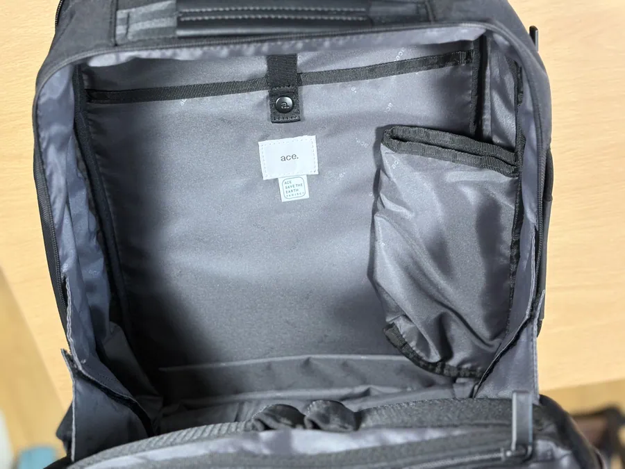 背面側ポケット